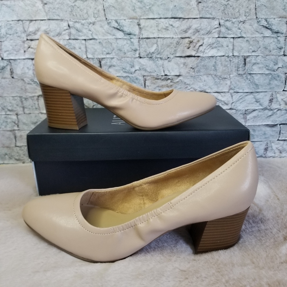 Naturalizer Lexington Pump